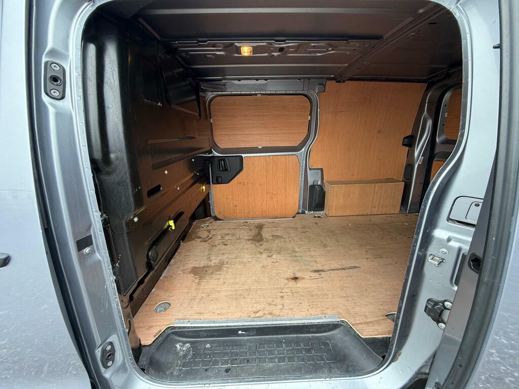 Peugeot Expert Diesel White #29