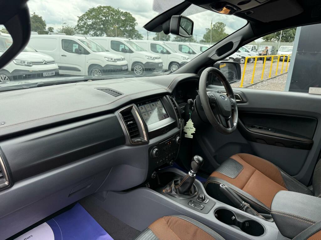 Ford Ranger Pick Up Double Cab Wildtrak 3.2 Tdci 200 Black #20