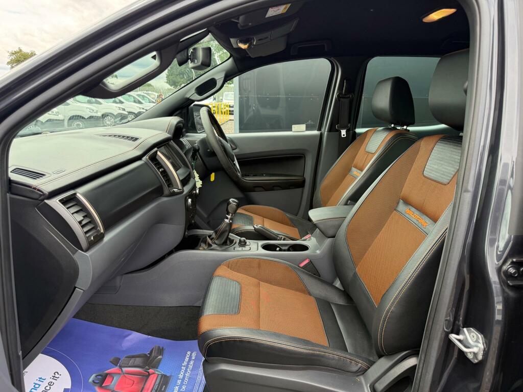 Ford Ranger Pick Up Double Cab Wildtrak 3.2 Tdci 200 Black #19