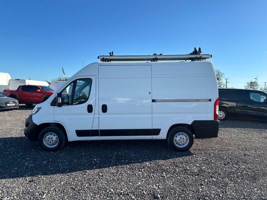 Peugeot Boxer 2.0 Bluehdi 335 Professional L2 H2 Euro 6 White #3