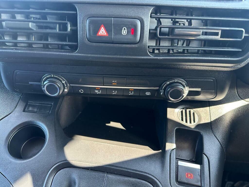 Vauxhall Combo Diesel White #24
