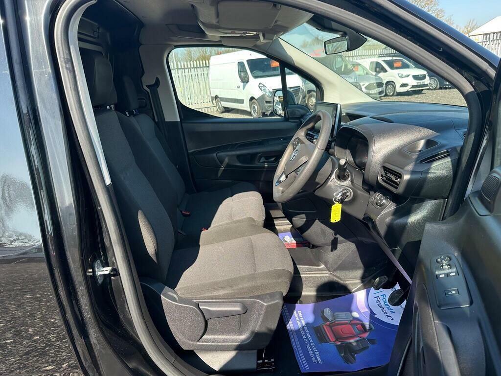 Vauxhall Combo Diesel White #11