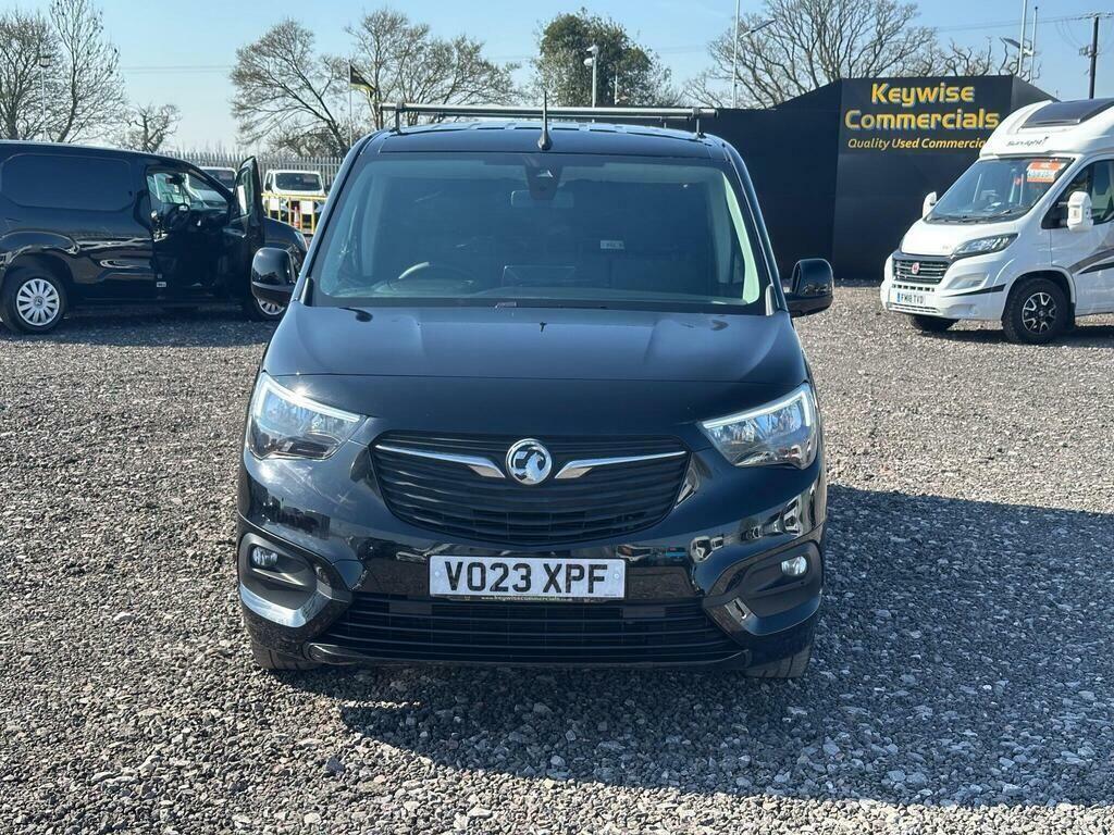 Vauxhall Combo Diesel White #9