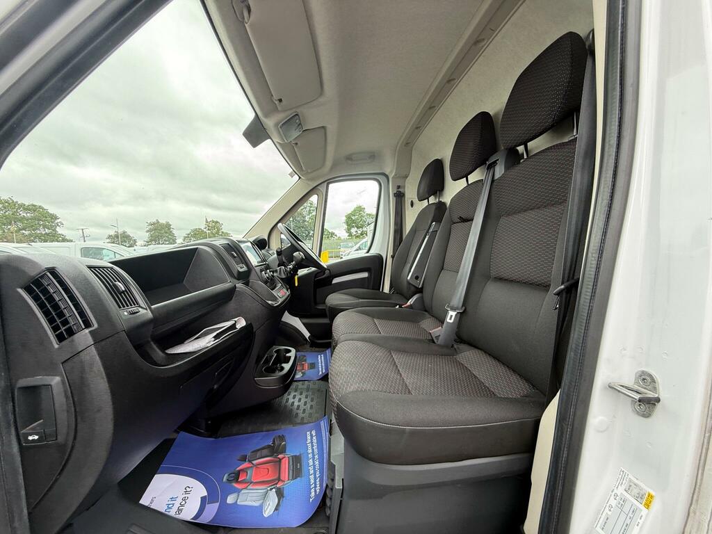 Citroen Relay 2.2L Bluehdi 35 Enterprise Edition Panel Van D White #19