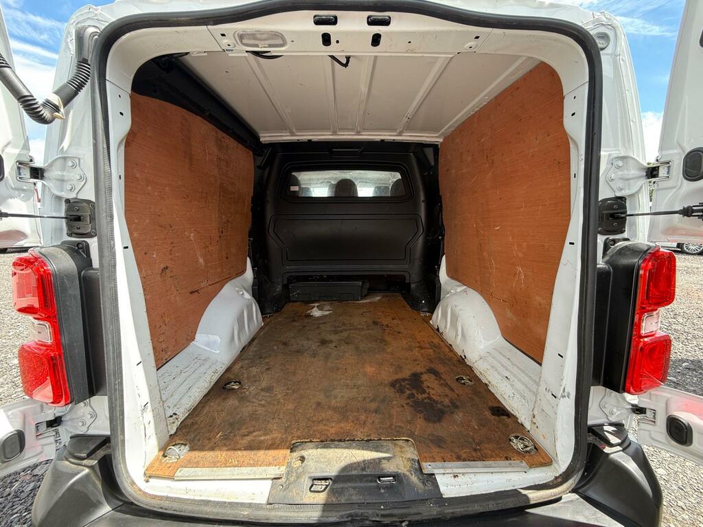 Peugeot Expert Professional Premium White #29