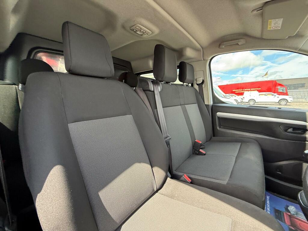 Peugeot Expert Professional Premium White #13