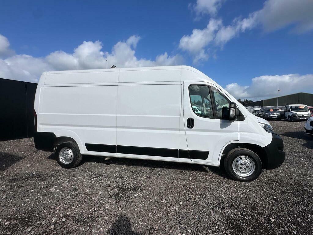 Vauxhall Movano Mpv White #8