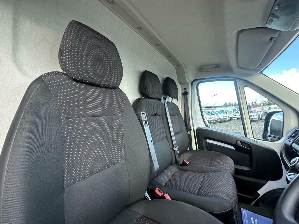 Vauxhall Movano Mpv White #13