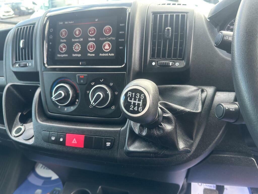 Vauxhall Movano Mpv White #20