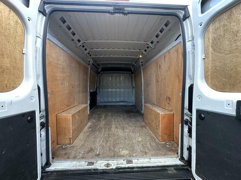 Vauxhall Movano Mpv White #14