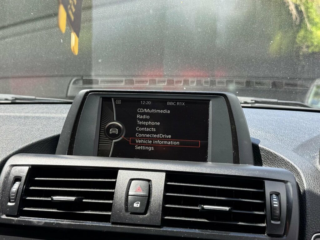 BMW 1 Series Hatchback 1.6 116D Ed Efficientdynamics Business E Black #26