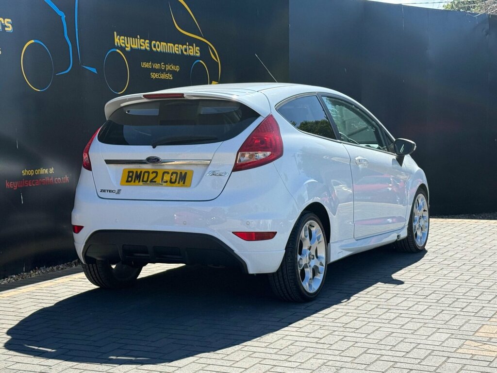 Ford Fiesta 1.6 Zetec S White #5