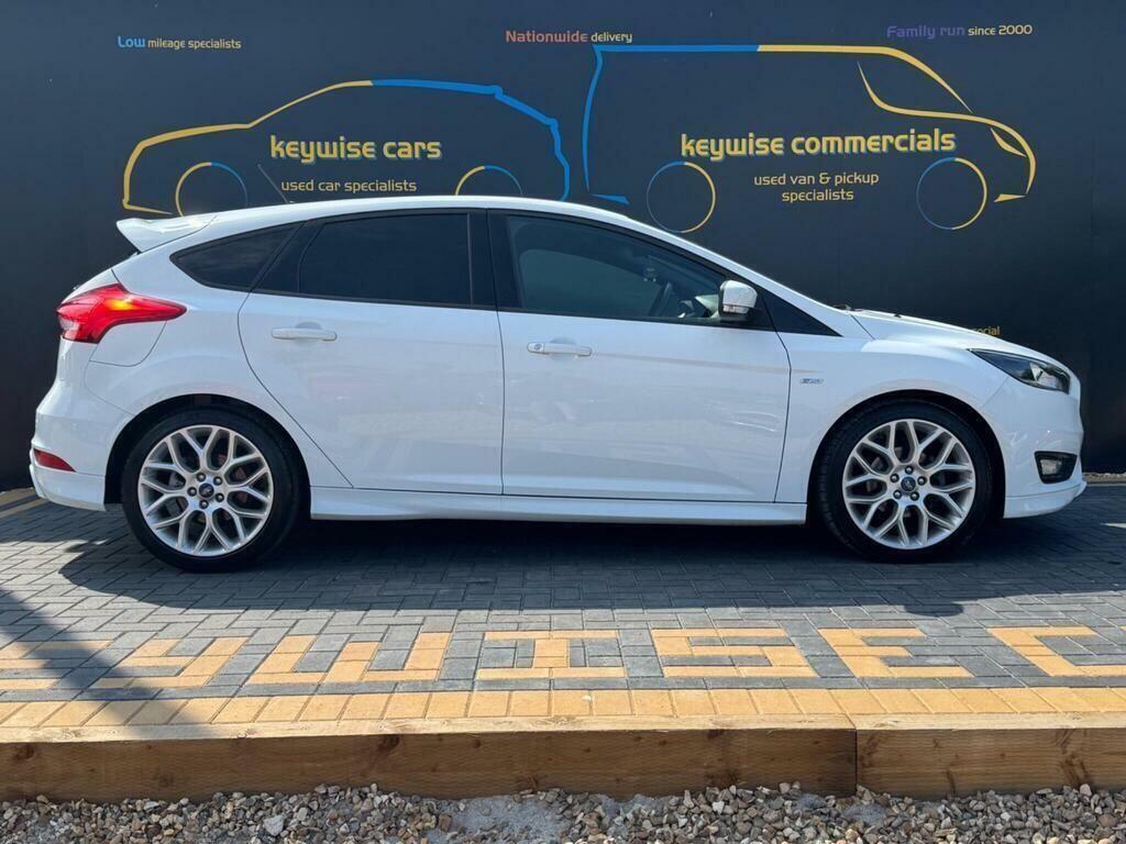 Ford Focus 1.0T Ecoboost St-line Euro 6 Ss White #6