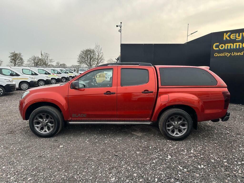 Isuzu D-Max 2.5 Td Blade 4X4 Red #3