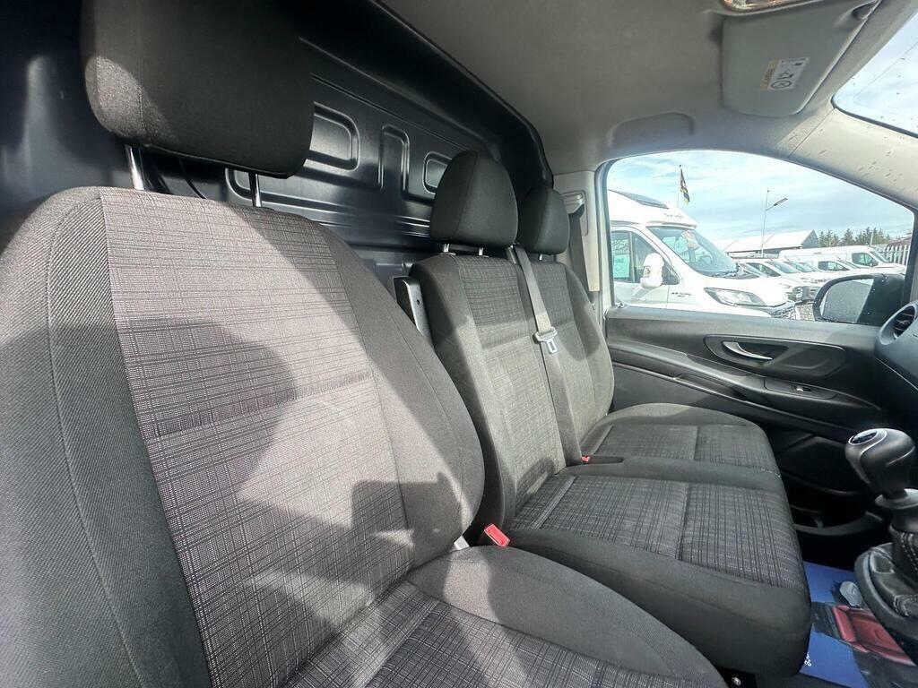 Mercedes-Benz Vito Mpv Blue #14