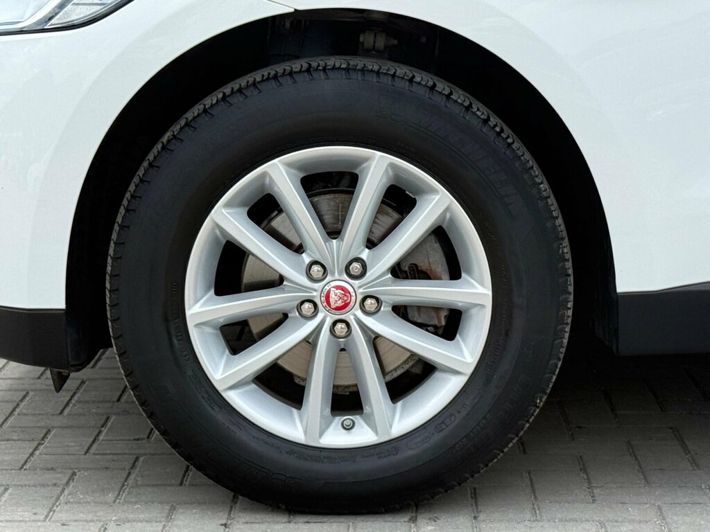 Jaguar F-Pace V6 Sport Awd White #11