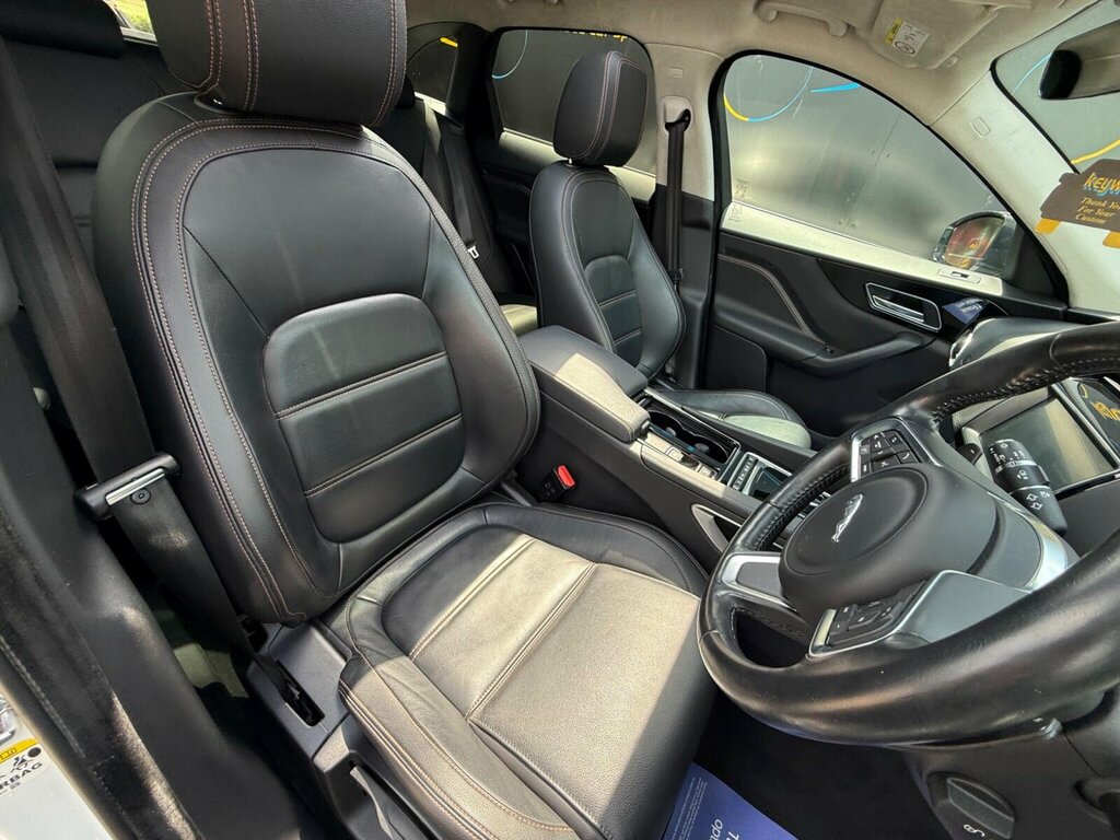 Jaguar F-Pace V6 Sport Awd White #15