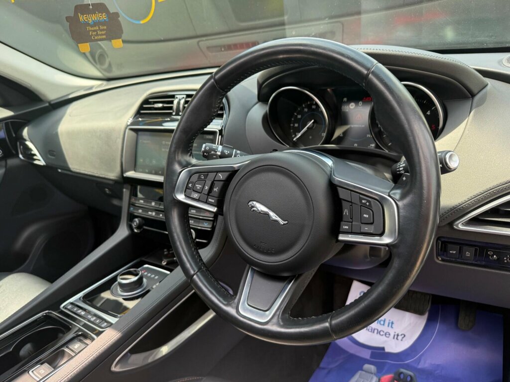 Jaguar F-Pace V6 Sport Awd White #14