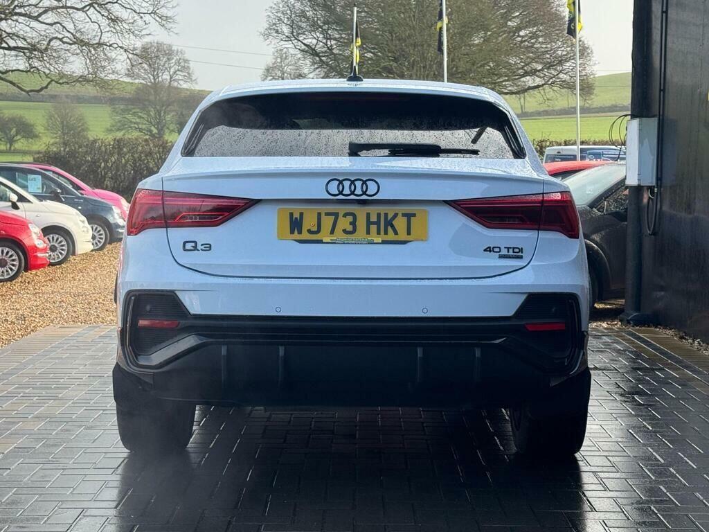 Audi Q3 2.0 Tdi 40 Black Edition Sportback S Tronic Quattr White #4