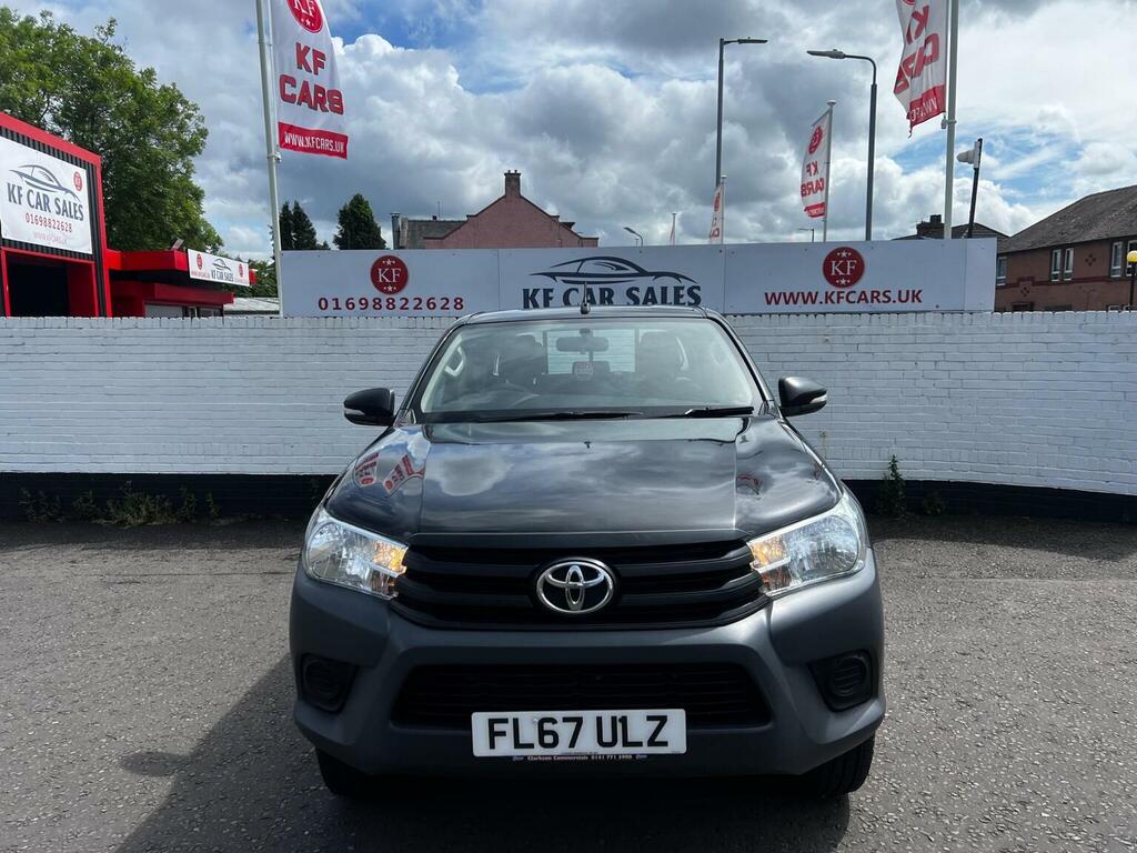 Toyota HILUX Pickup 2.4 D-4d Active 4Wd Euro 6 3.5T 2017 FL67ULZ Black #3