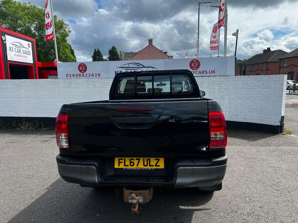 Toyota HILUX Pickup 2.4 D-4d Active 4Wd Euro 6 3.5T 2017 FL67ULZ Black #6