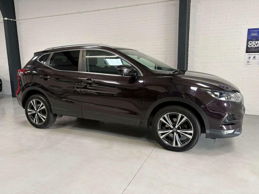 Nissan Qashqai 1.2 Dig-t N-connecta Euro 6 Ss Black #2