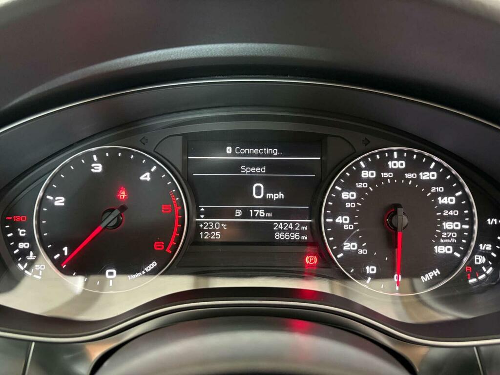 Audi A6 Saloon Saloon 2.0 Tdi S White #42