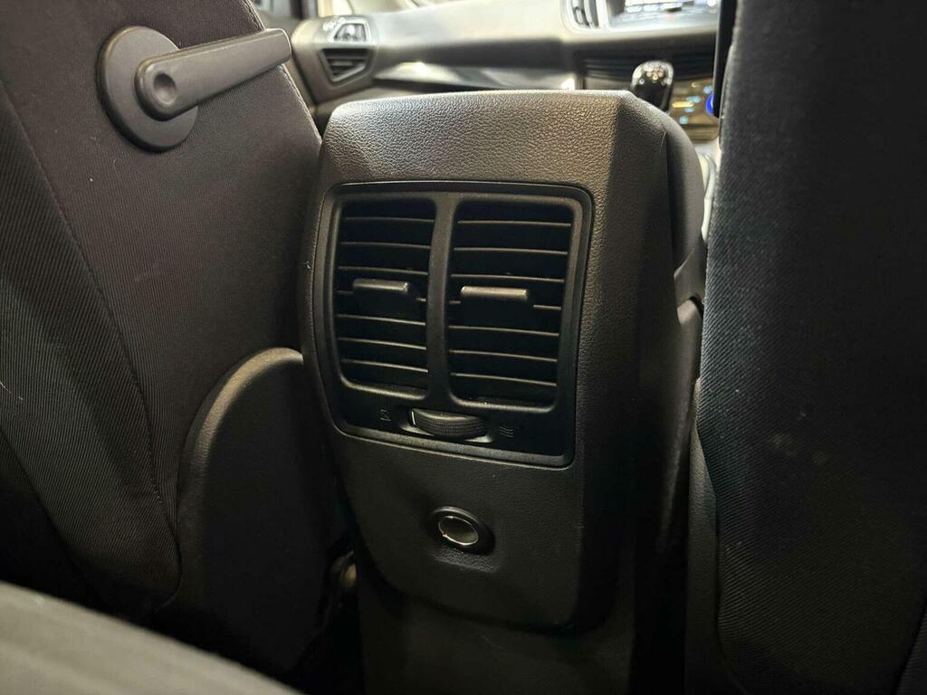 Ford C-Max Zetec  #32