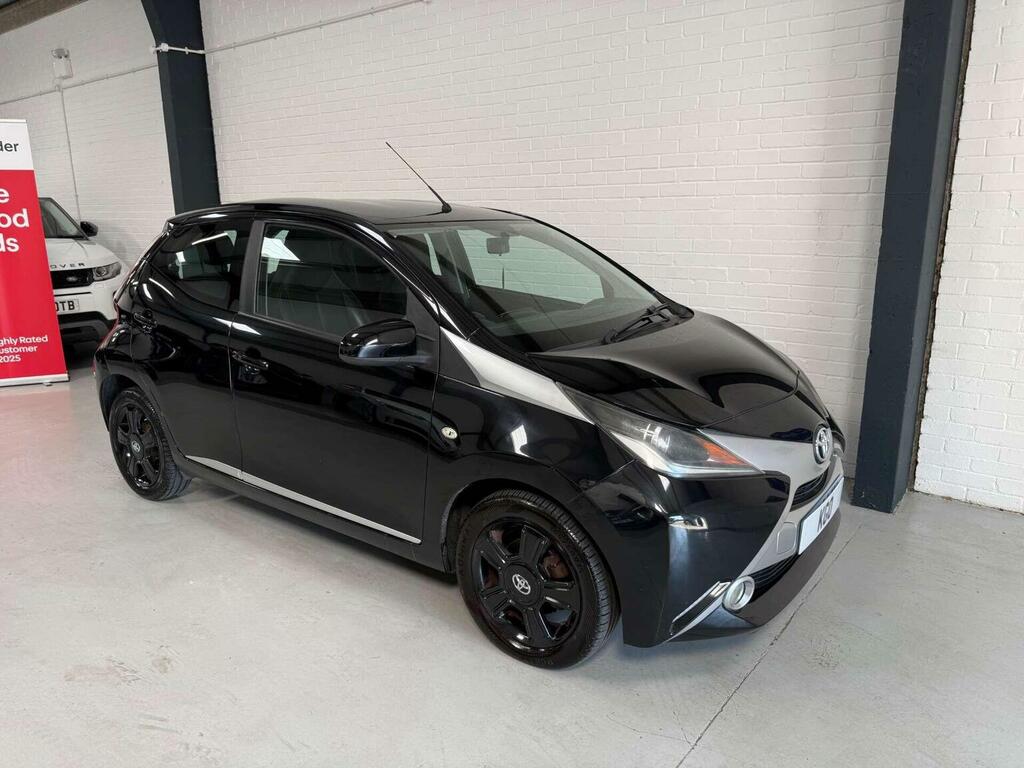 Toyota Aygo 1.0 Vvt-i X-clusiv X-shift Euro 5 Euro 5 Black #2