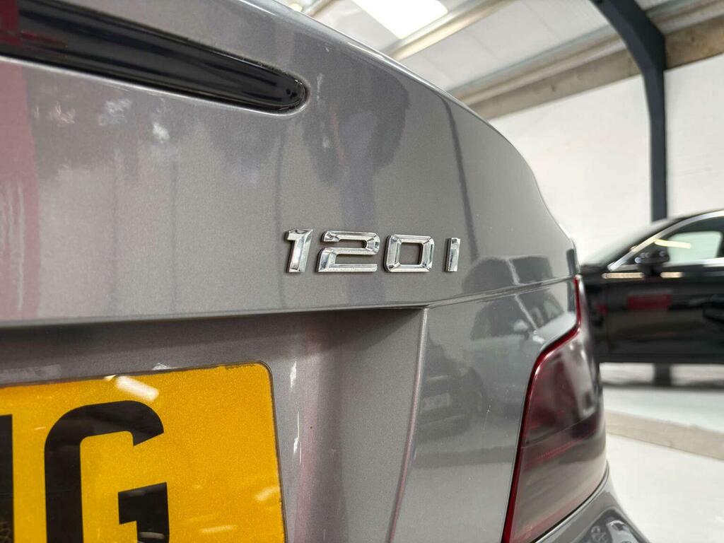BMW 1 Series 116I Sport Black #11