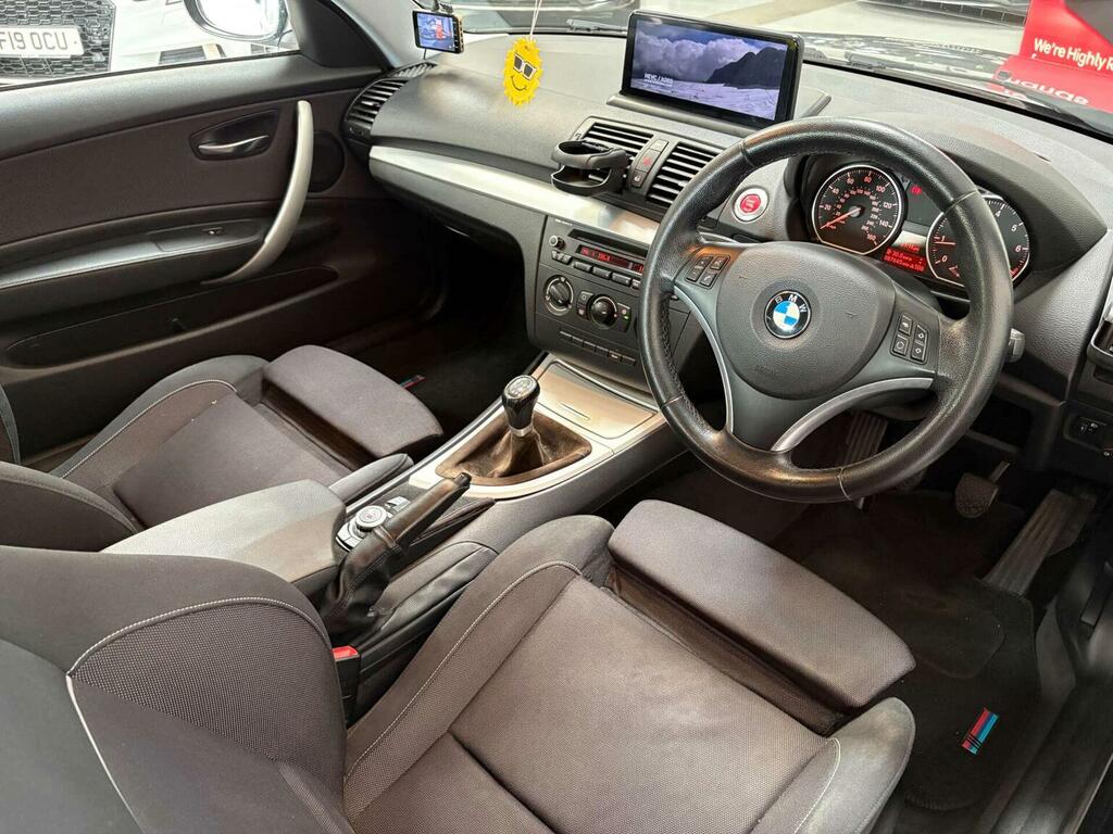 BMW 1 Series 116I Sport Black #28