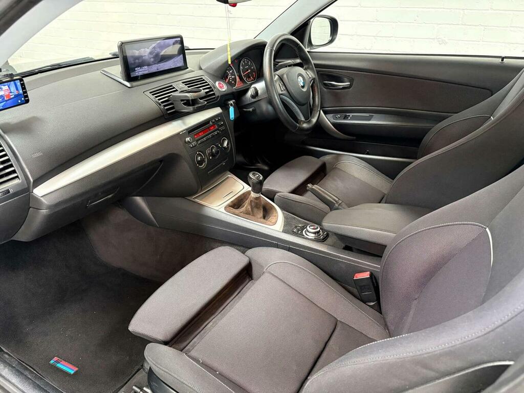 BMW 1 Series 116I Sport Black #31
