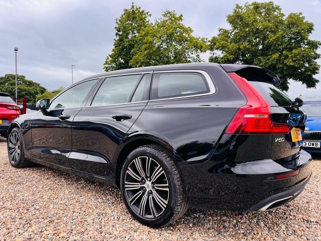 Volvo V60 2.0H T6 Recharge 11.6Kwh Inscription Awd Euro YV21FOU Black #4