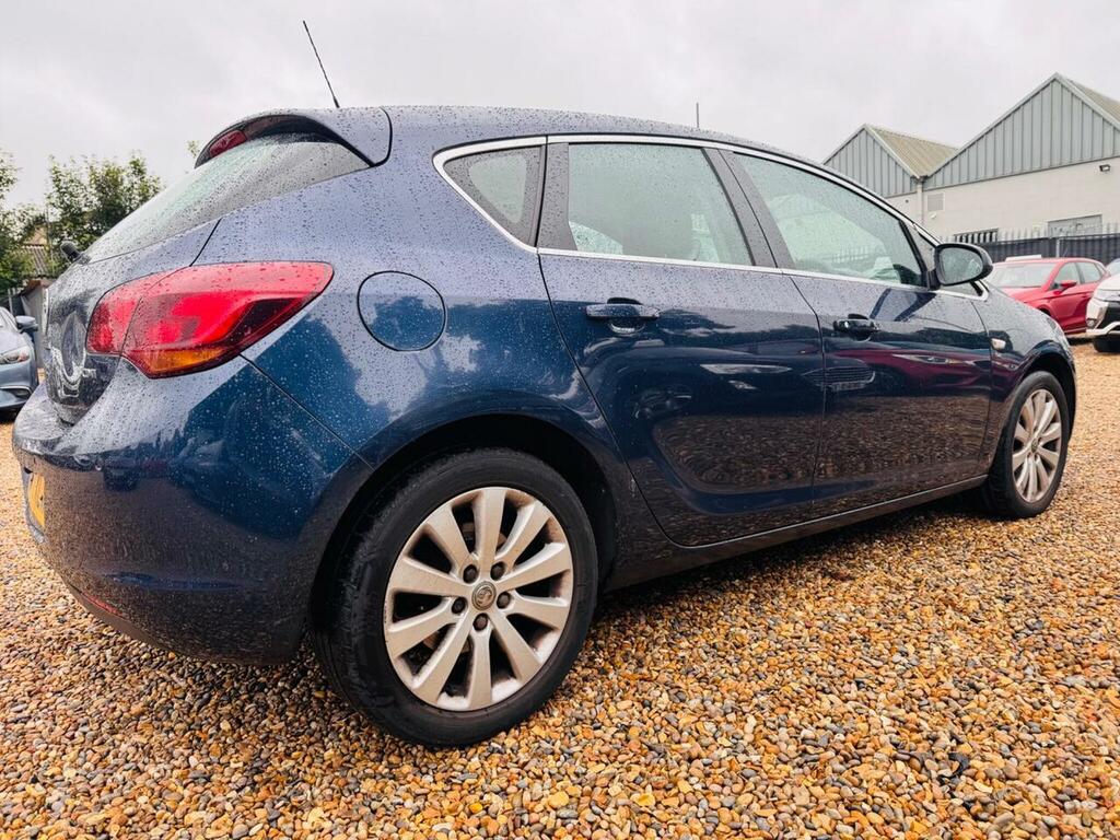 Vauxhall Astra Exite Black #29