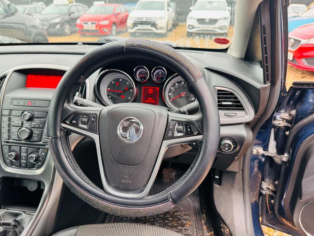 Vauxhall Astra Exite Black #23