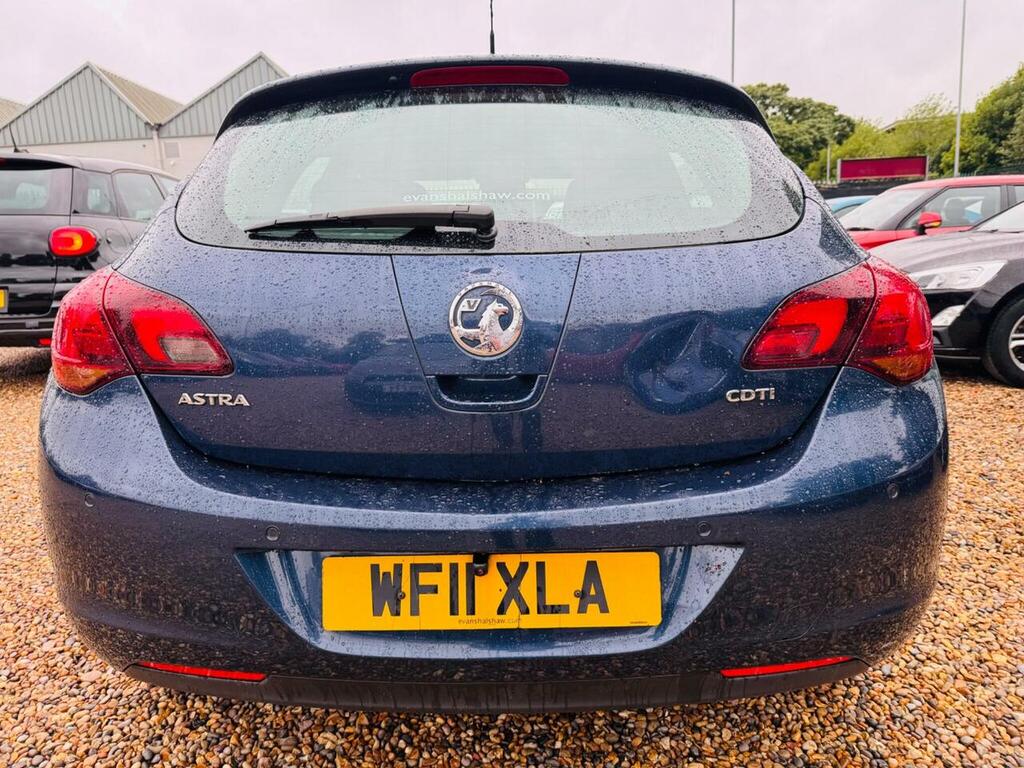 Vauxhall Astra Exite Black #8
