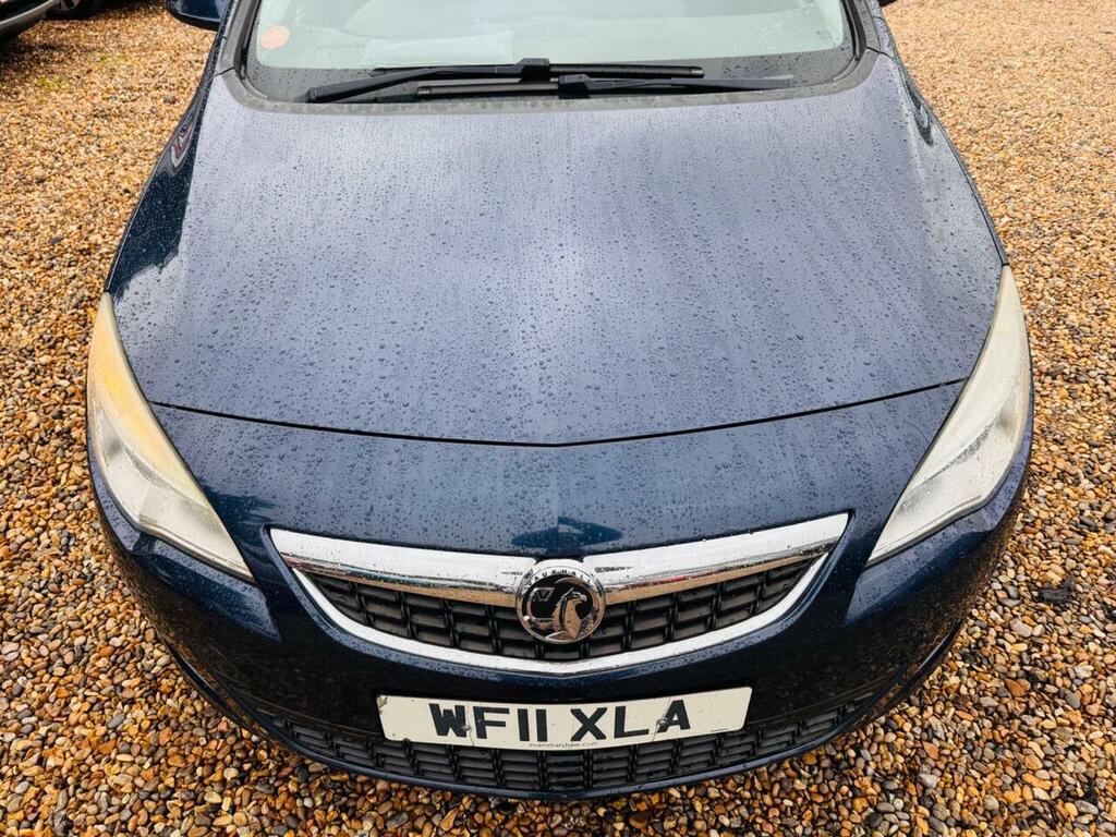 Vauxhall Astra Exite Black #2