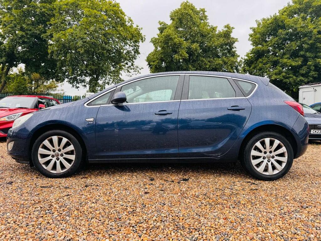 Vauxhall Astra Exite Black #4
