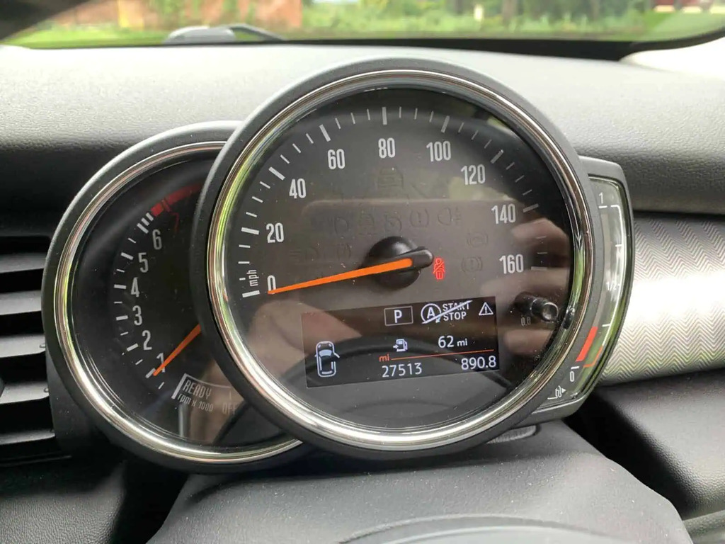 Mini Hatch RJ70PFY #4
