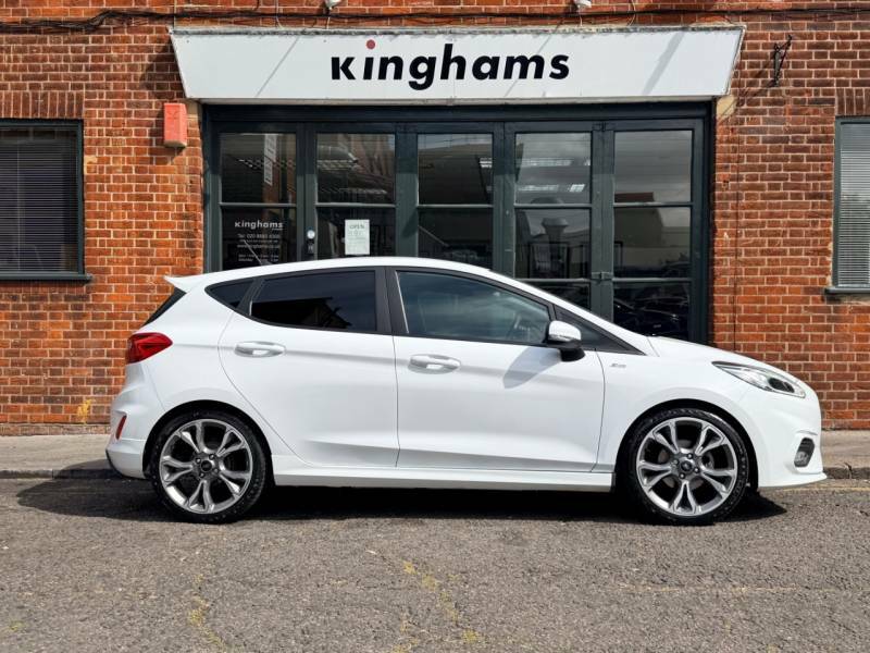 Ford Fiesta 1.0 Ecoboost Hybrid Mhev 125 St-line X Edition GV21JVC White #2