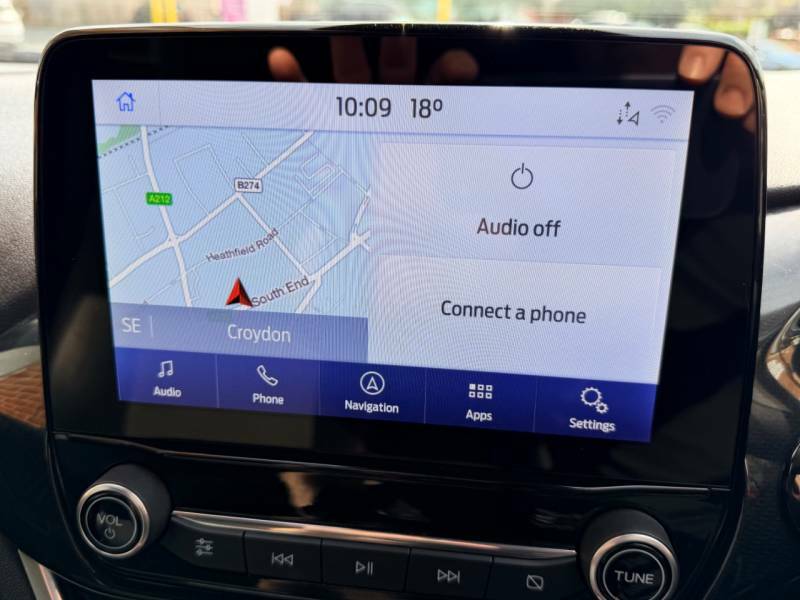 Ford Fiesta 1.0 Ecoboost Hybrid Mhev 125 St-line X Edition GV21JVC White #4