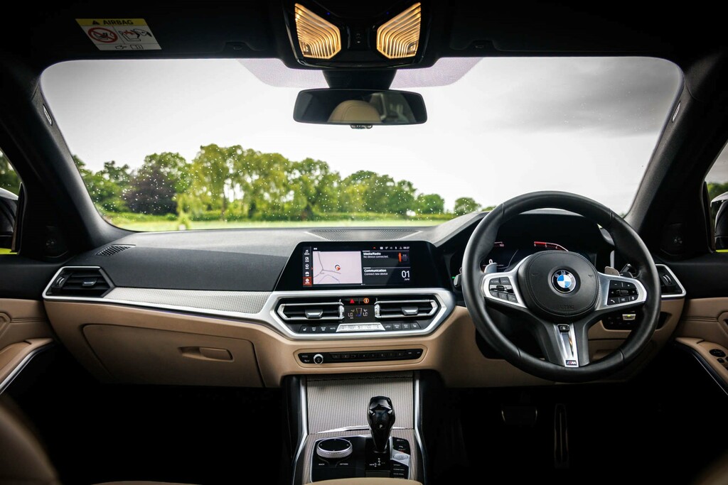 BMW 3 Series M Sport Saloon Euro 6 Ss YC69AZP #2