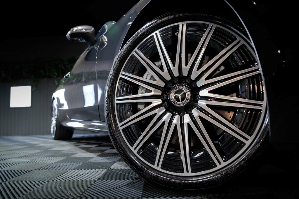 Mercedes-Benz Brabus Black #17