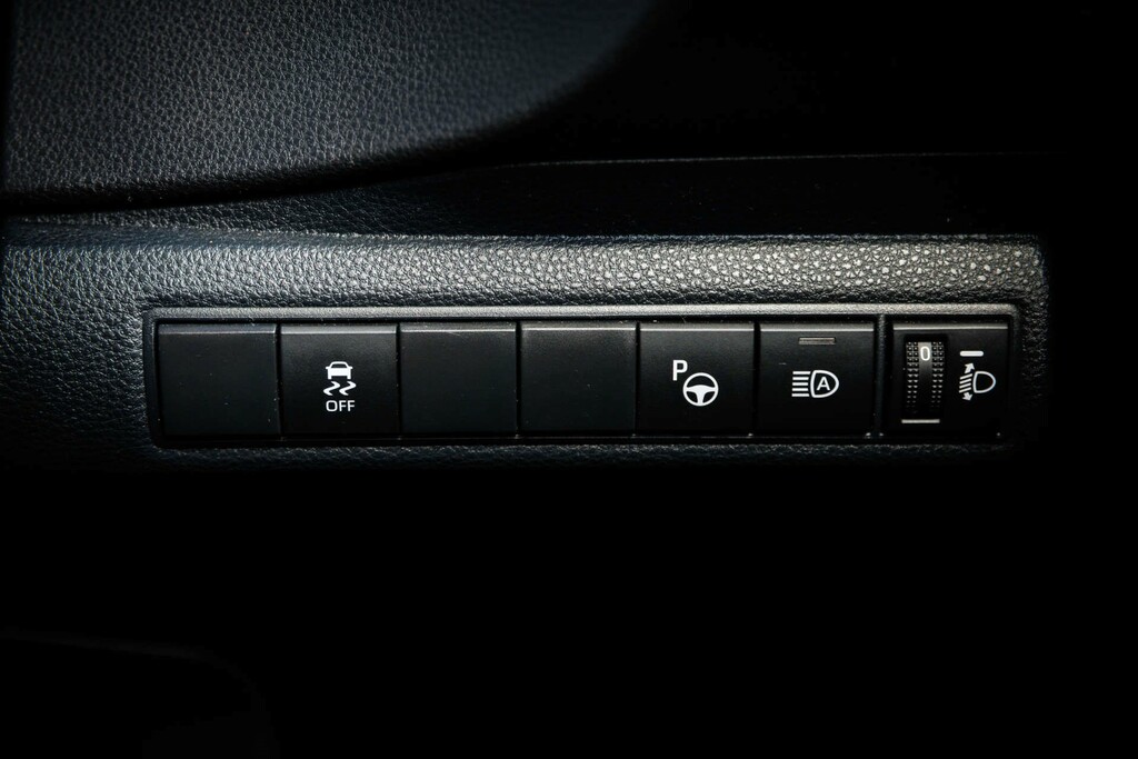 Toyota Corolla 2022 72 1.8 #25