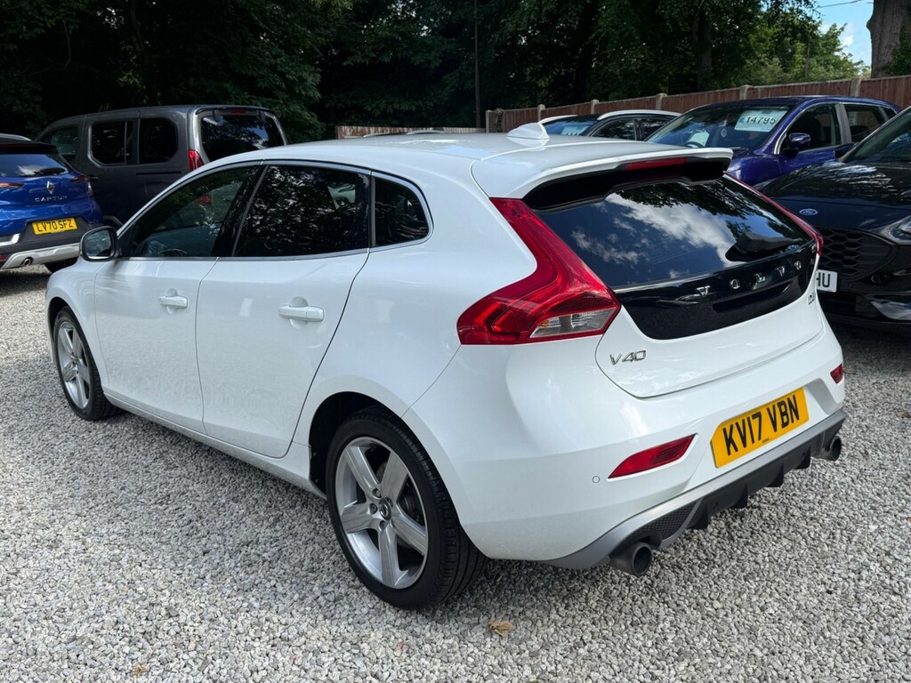 Volvo V40 2.0 D3 R-design Nav Plus Euro 6 Ss White #5