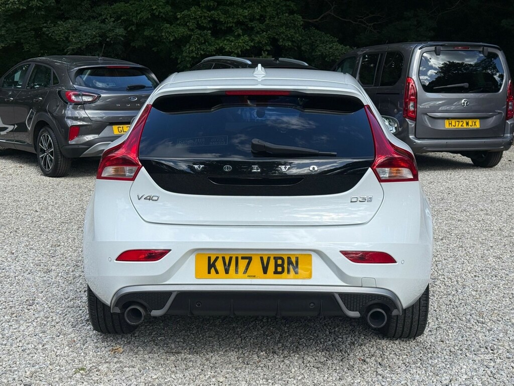 Volvo V40 2.0 D3 R-design Nav Plus Euro 6 Ss White #6