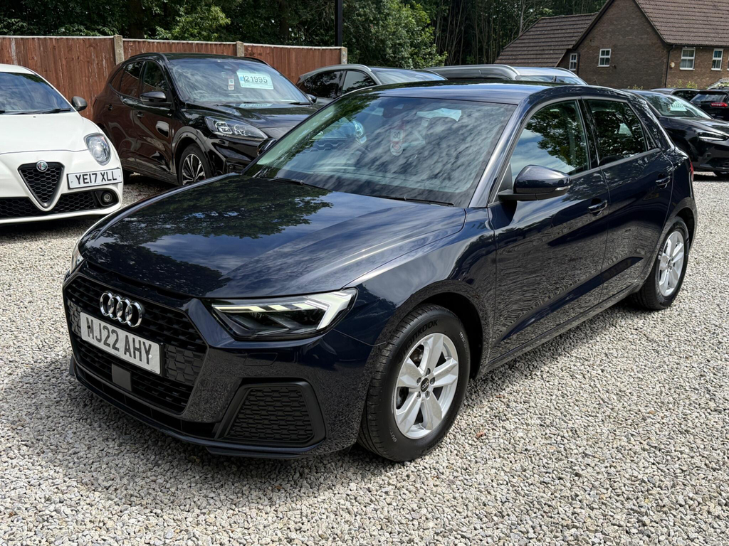 Audi A1 1.0 Tfsi 25 Technik Sportback Euro 6 Ss MJ22AHY #3