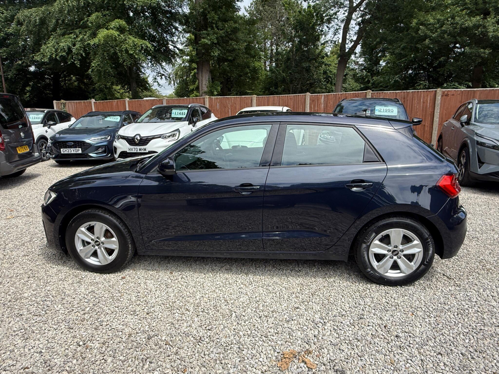 Audi A1 1.0 Tfsi 25 Technik Sportback Euro 6 Ss MJ22AHY #4