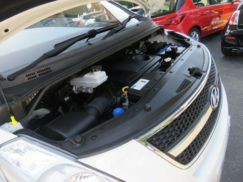 Hyundai I800 Crdi Style Silver #50