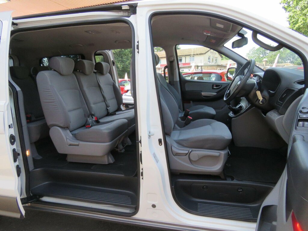 Hyundai I800 Crdi Style Silver #31